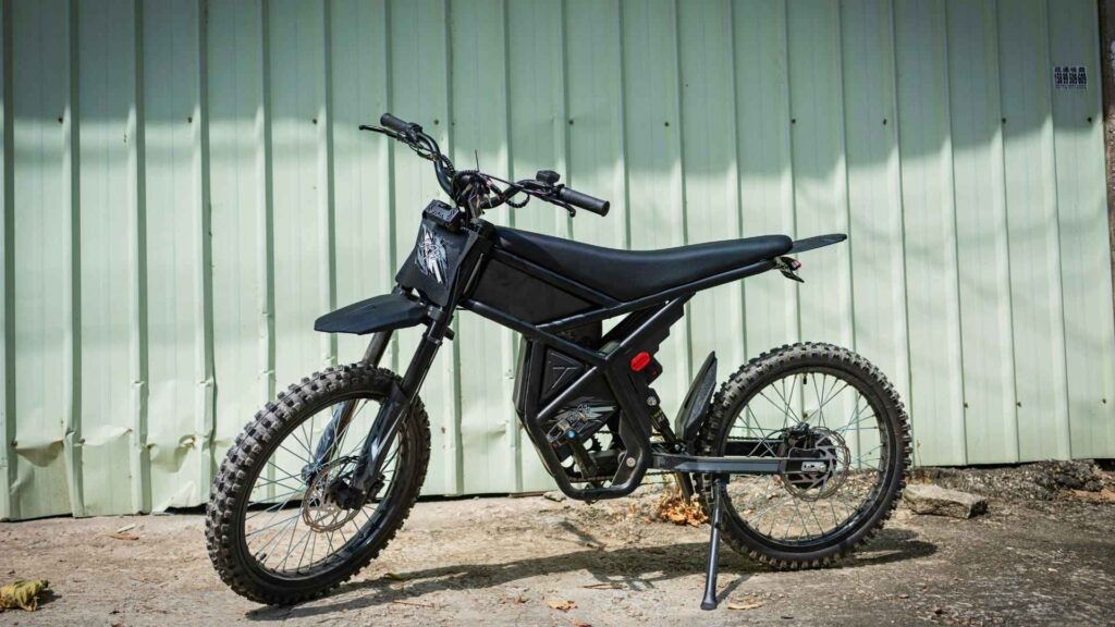 Moto elétrica para adultos.